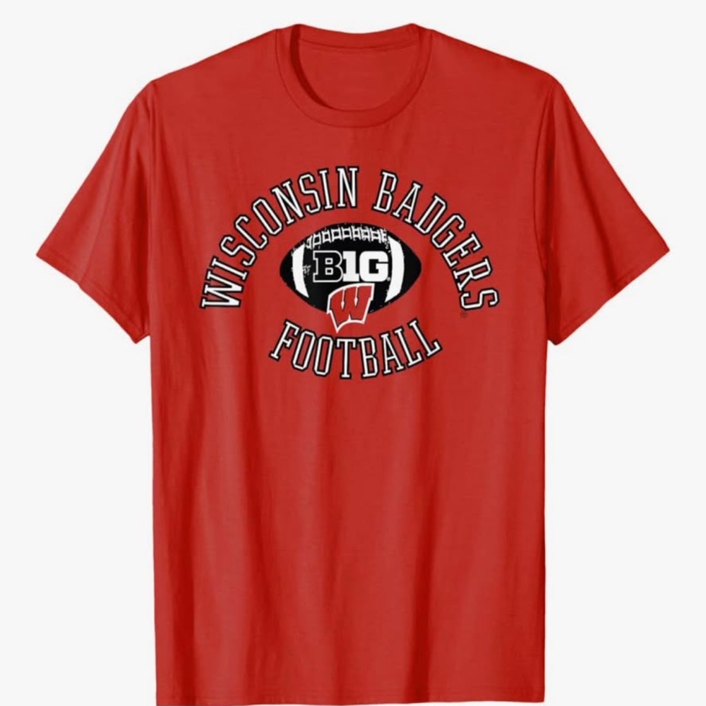 Gildan Red Wisconsin Badgers Football Tee
